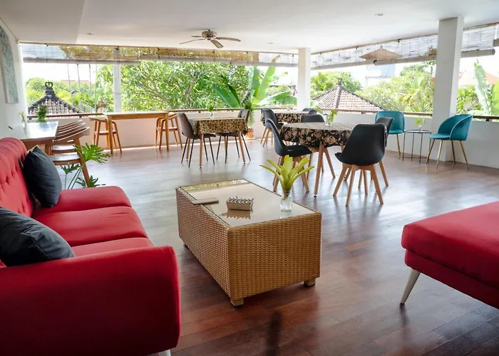 Hotel House Of Michella - Modern, Quiet & Central